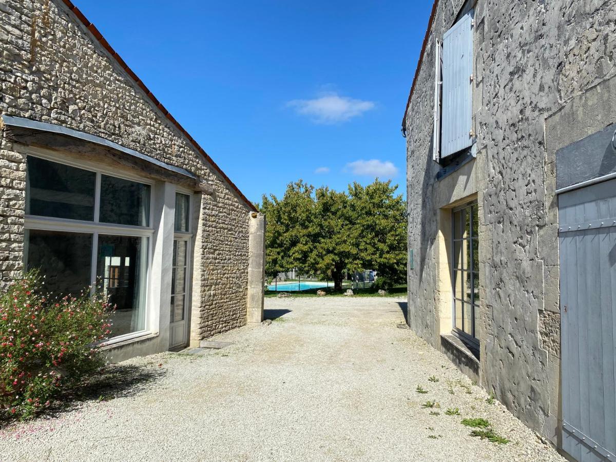 Domaine De La Laigne - Spa Asnières-la-Giraud Zewnętrze zdjęcie